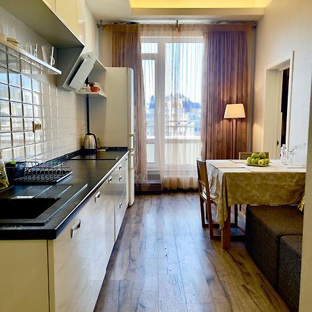 Апартаменты Ясная Поляна Odessa Exteriör bild